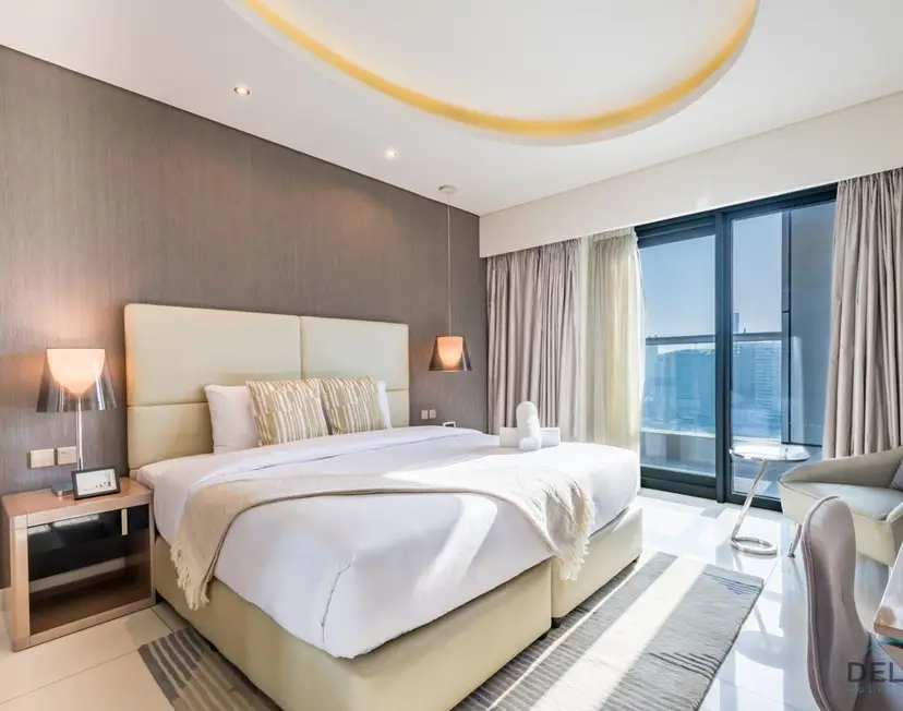 Stylish 1-Bedroom Apartment in Damac Towers by Paramount — Business Bay — photo 2