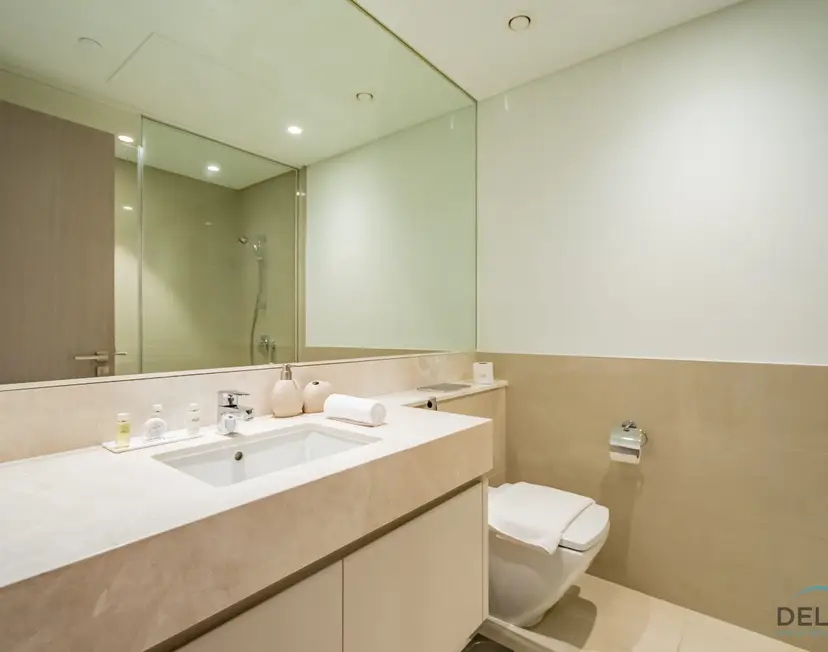 Splendid 2-Bedroom Apartment at Act One Act Two Tower — Downtown Dubai — photo 22