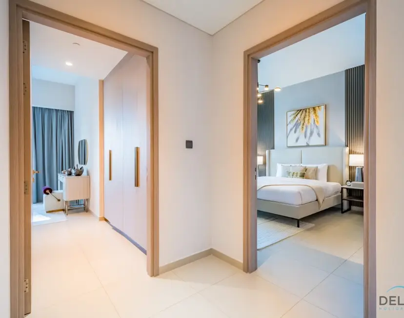 Splendid 2-Bedroom Apartment at Act One Act Two Tower — Downtown Dubai — photo 24