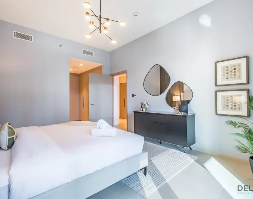 Splendid 2-Bedroom Apartment at Act One Act Two Tower — Downtown Dubai — photo 29