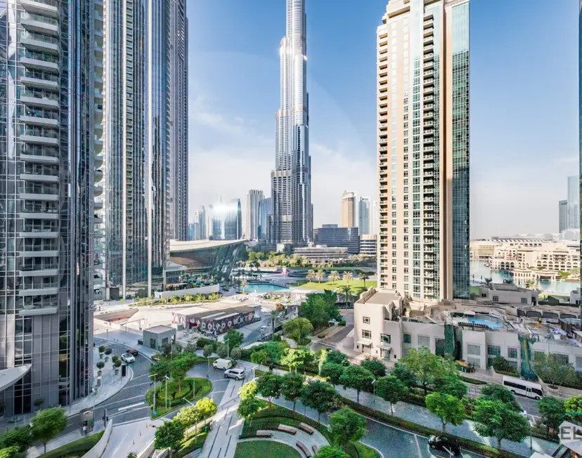 Splendid 2-Bedroom Apartment at Act One Act Two Tower — Downtown Dubai — photo 34