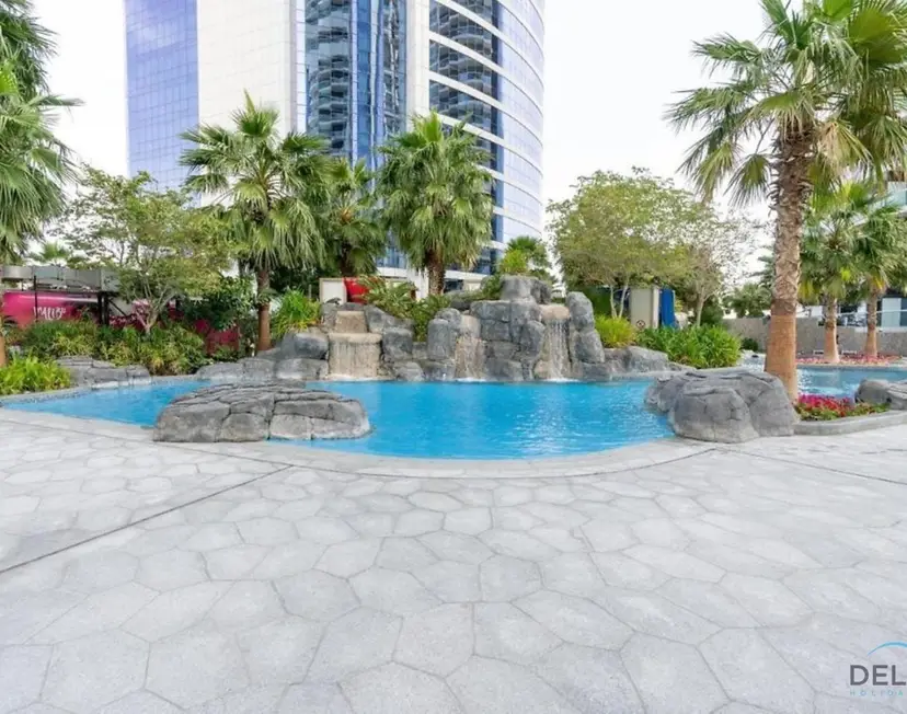 Stylish 1-Bedroom Apartment in Damac Towers by Paramount — Business Bay — photo 9