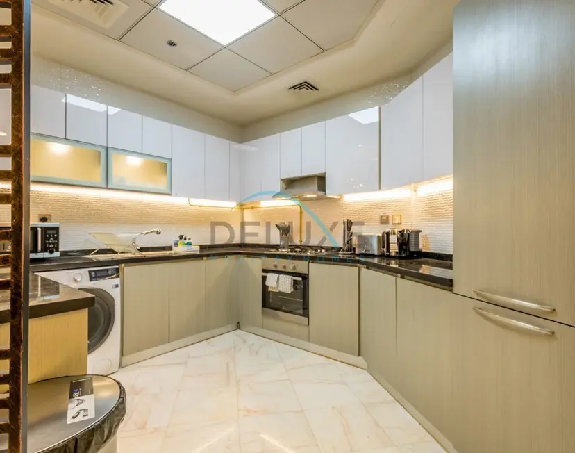 Stunning 3-Bedroom Apartment in Bayz Tower — Business Bay — photo 10