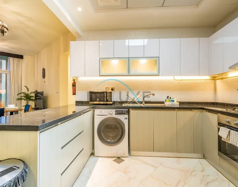 Stunning 3-Bedroom Apartment in Bayz Tower — Business Bay — photo 11