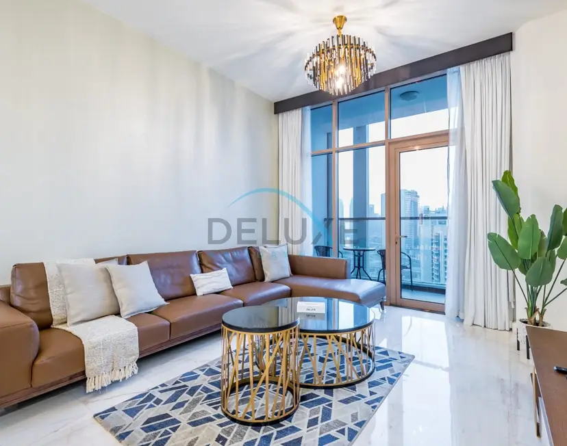 Upscale 3-Bedroom Apartment in Bayz Tower — Business Bay — photo 2