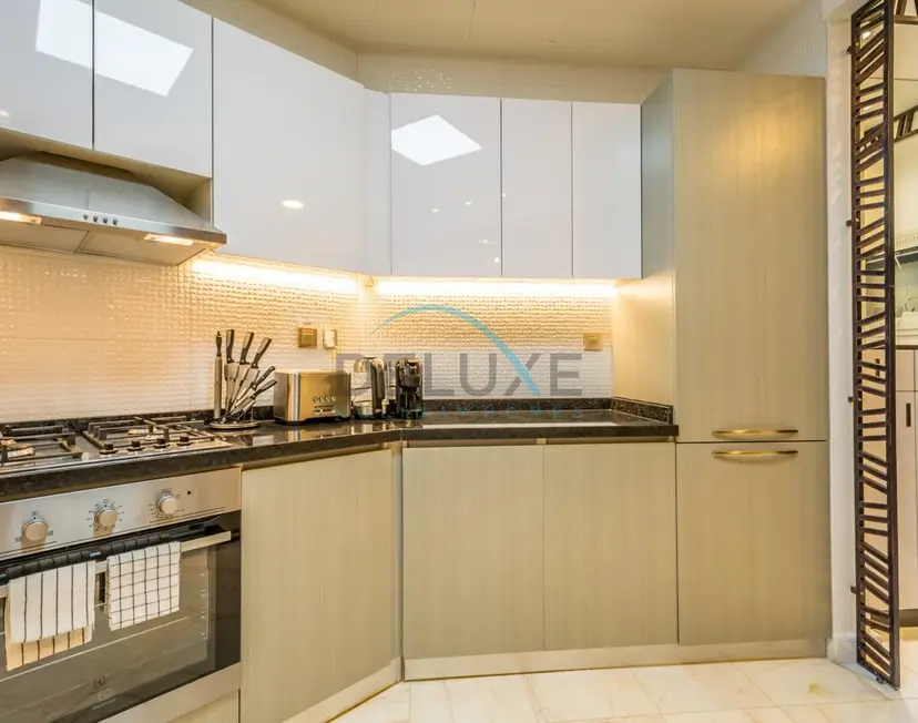Stunning 3-Bedroom Apartment in Bayz Tower — Business Bay — photo 9