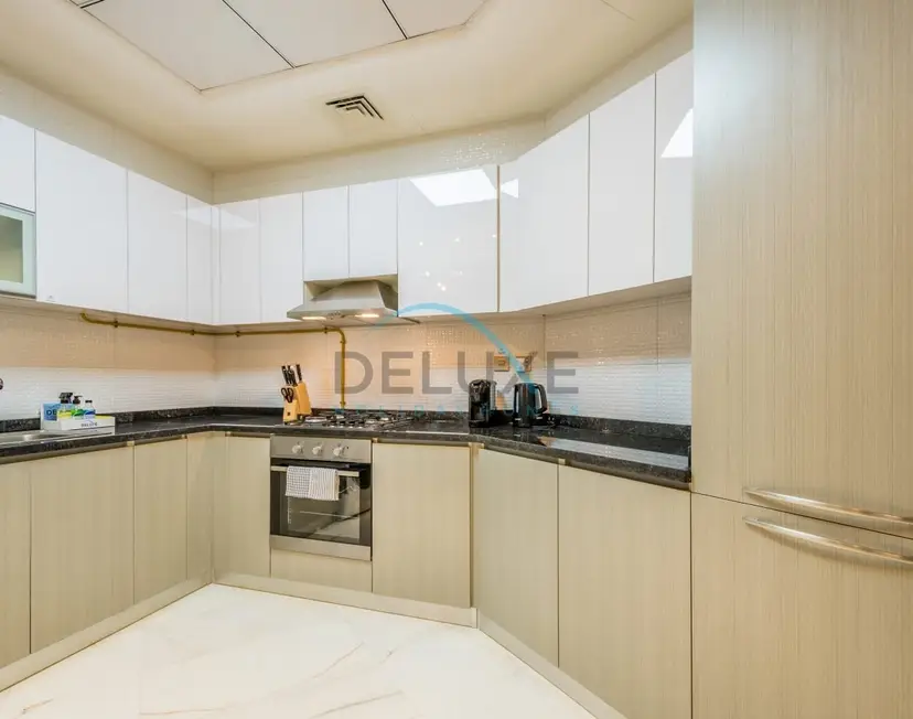 Upscale 3-Bedroom Apartment in Bayz Tower — Business Bay — photo 14