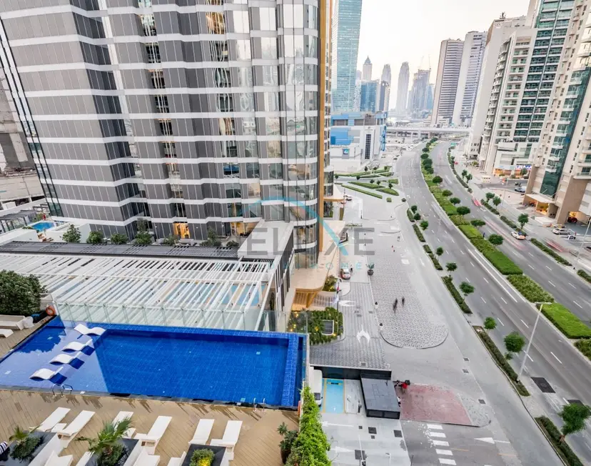 Stunning 3-Bedroom Apartment in Bayz Tower — Business Bay — photo 16