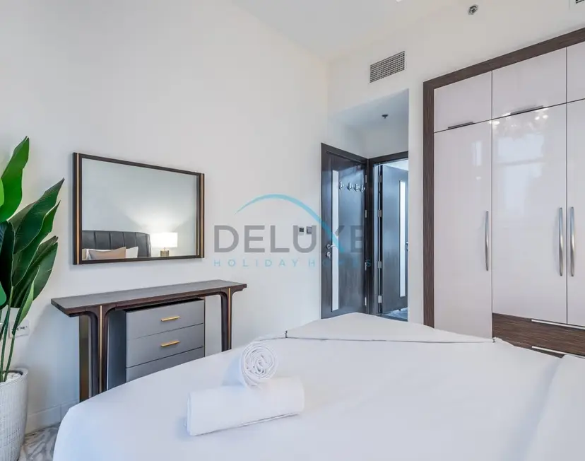 Stunning 3-Bedroom Apartment in Bayz Tower — Business Bay — photo 19