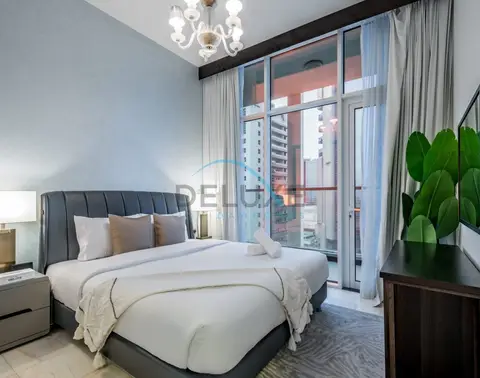 Stunning 3-Bedroom Apartment in Bayz Tower — Business Bay — photo 4