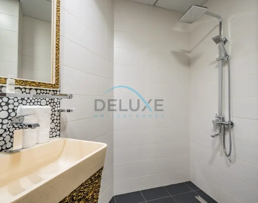 Upscale 3-Bedroom Apartment in Bayz Tower — Business Bay — photo 19