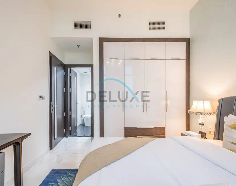 Capacious 3-Bedroom Apartment in Bayz Tower — Business Bay — photo 28