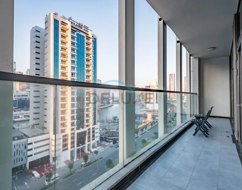 Capacious 3-Bedroom Apartment in Bayz Tower — Business Bay — photo 4