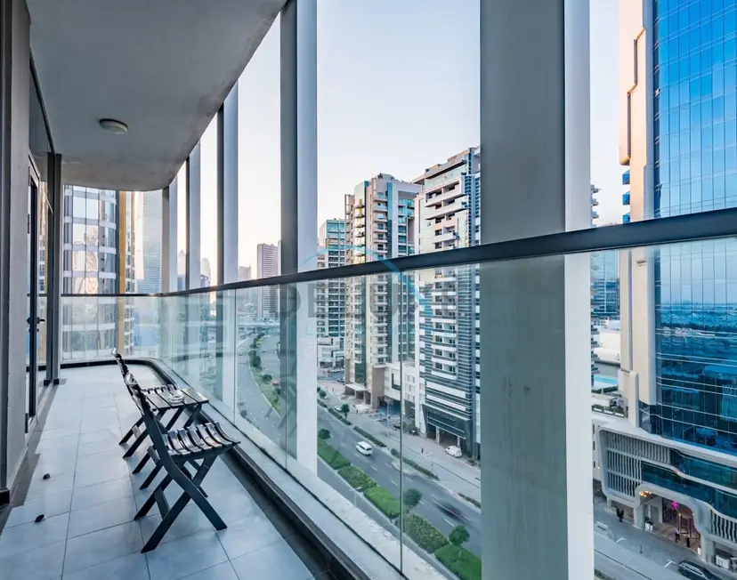 Capacious 3-Bedroom Apartment in Bayz Tower — Business Bay — photo 29