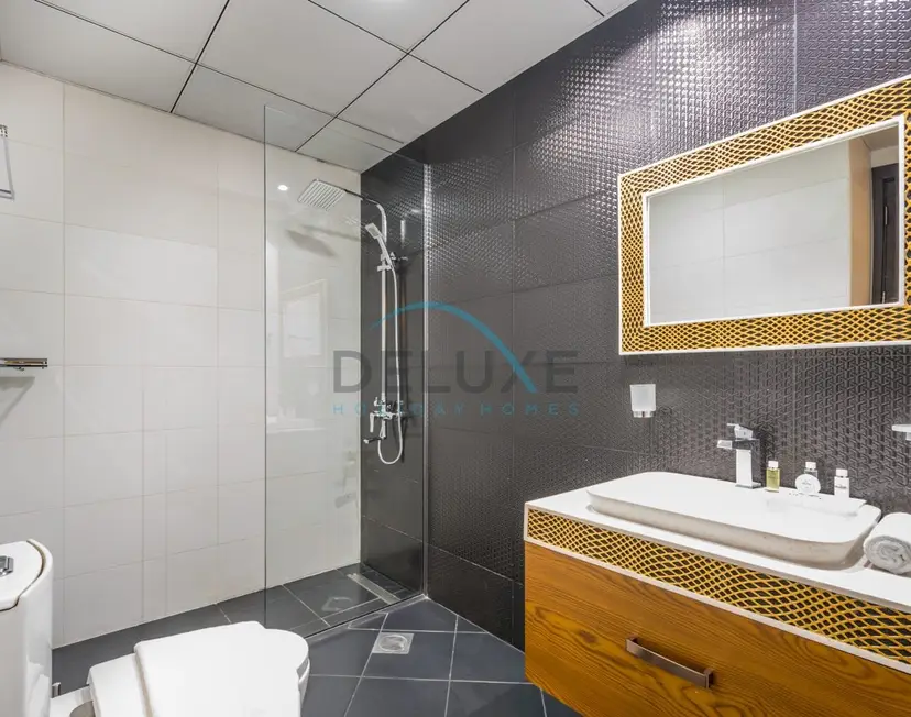 Stunning 3-Bedroom Apartment in Bayz Tower — Business Bay — photo 25