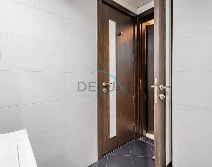 Stunning 3-Bedroom Apartment in Bayz Tower — Business Bay — photo 26