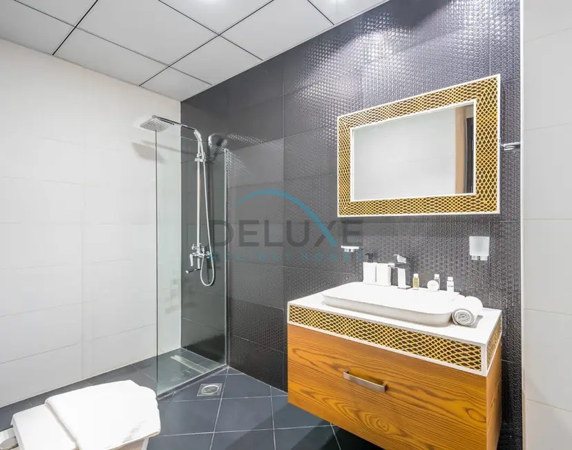 Upscale 3-Bedroom Apartment in Bayz Tower — Business Bay — photo 26