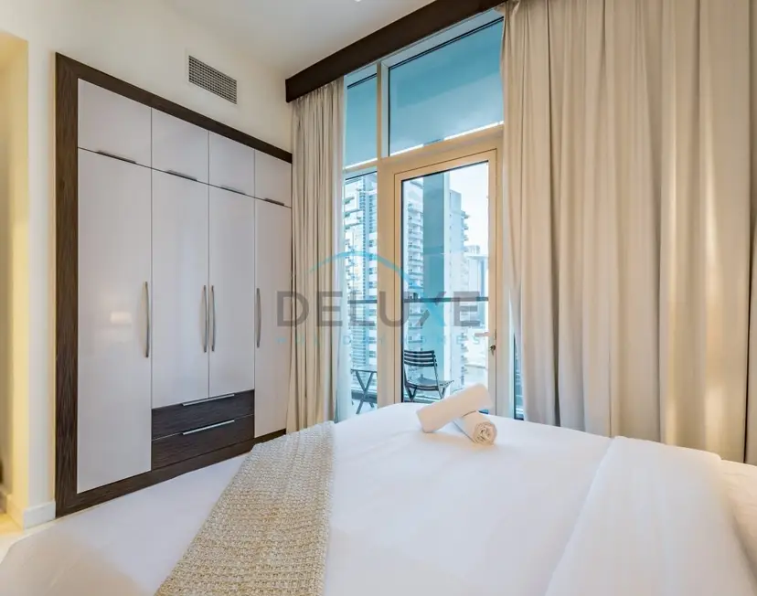 Capacious 3-Bedroom Apartment in Bayz Tower — Business Bay — photo 32