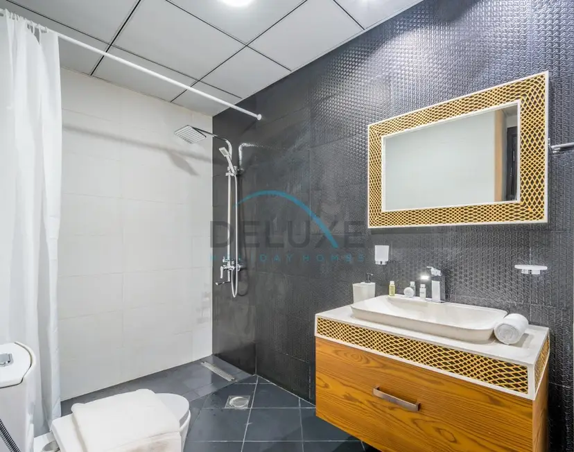 Capacious 3-Bedroom Apartment in Bayz Tower — Business Bay — photo 34
