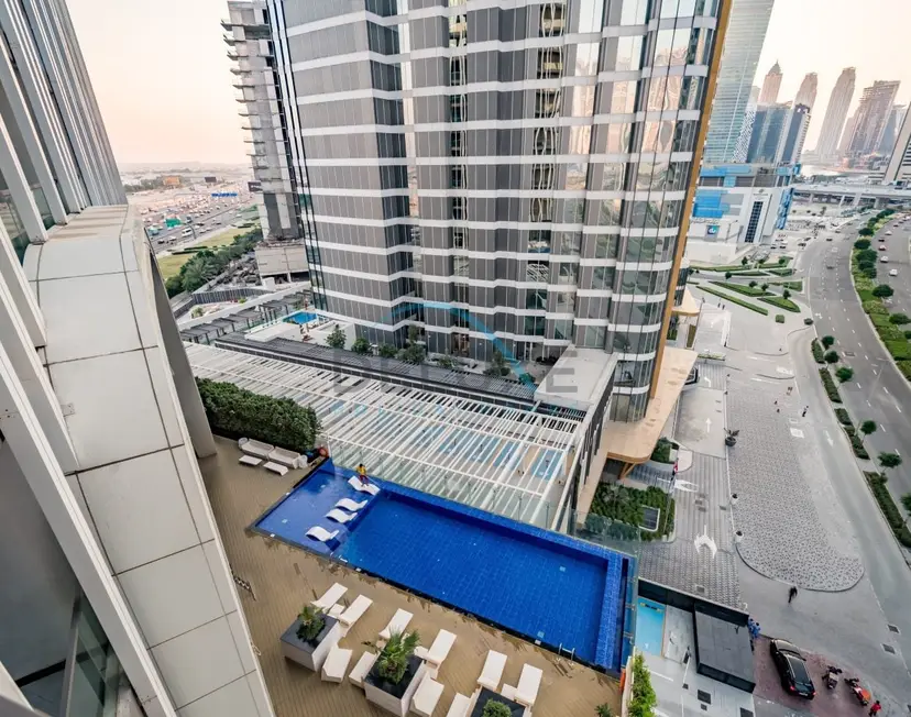 Capacious 3-Bedroom Apartment in Bayz Tower — Business Bay — photo 40