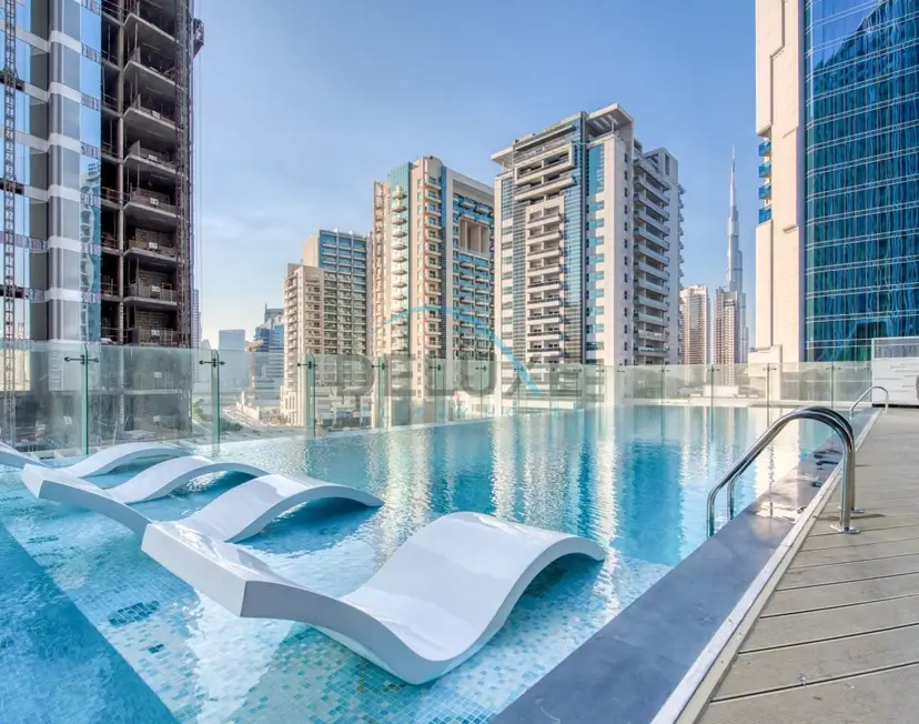 Upscale 3-Bedroom Apartment in Bayz Tower — Business Bay — photo 39