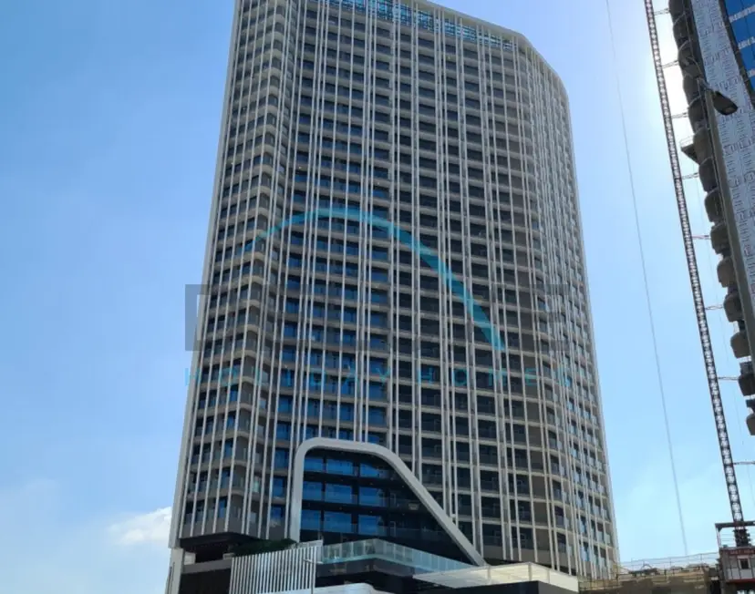 Stunning 3-Bedroom Apartment in Bayz Tower — Business Bay — photo 38