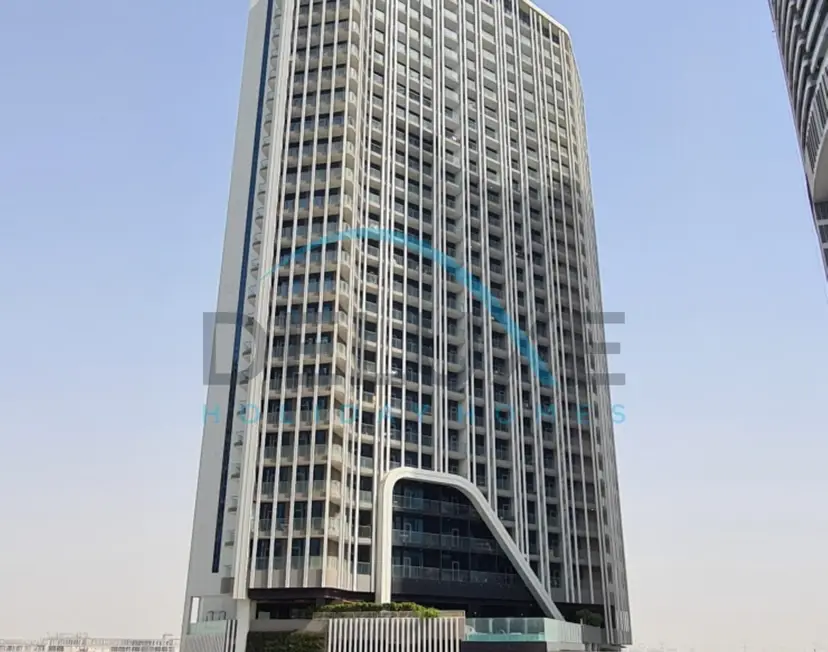 Stunning 3-Bedroom Apartment in Bayz Tower — Business Bay — photo 39