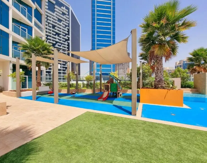Luxury Studio Apartment in Prive By Damac — Business Bay — photo 9