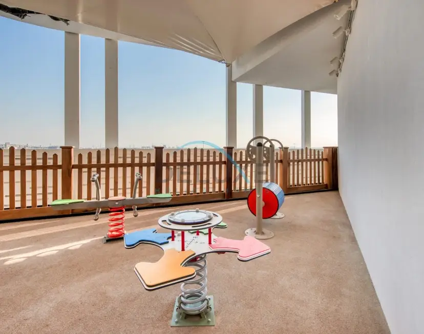 Capacious 3-Bedroom Apartment in Bayz Tower — Business Bay — photo 11
