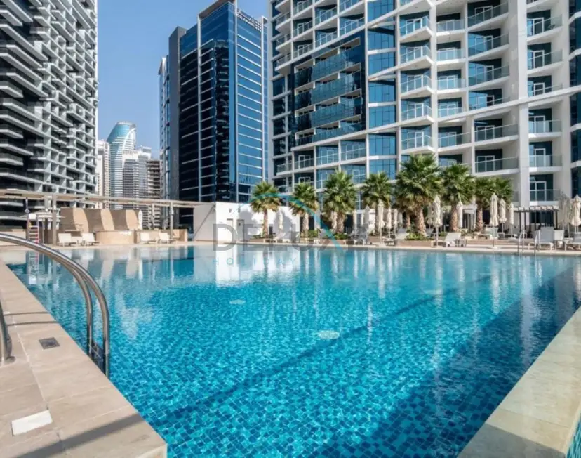 Luxury Studio Apartment in Prive By Damac — Business Bay — photo 25