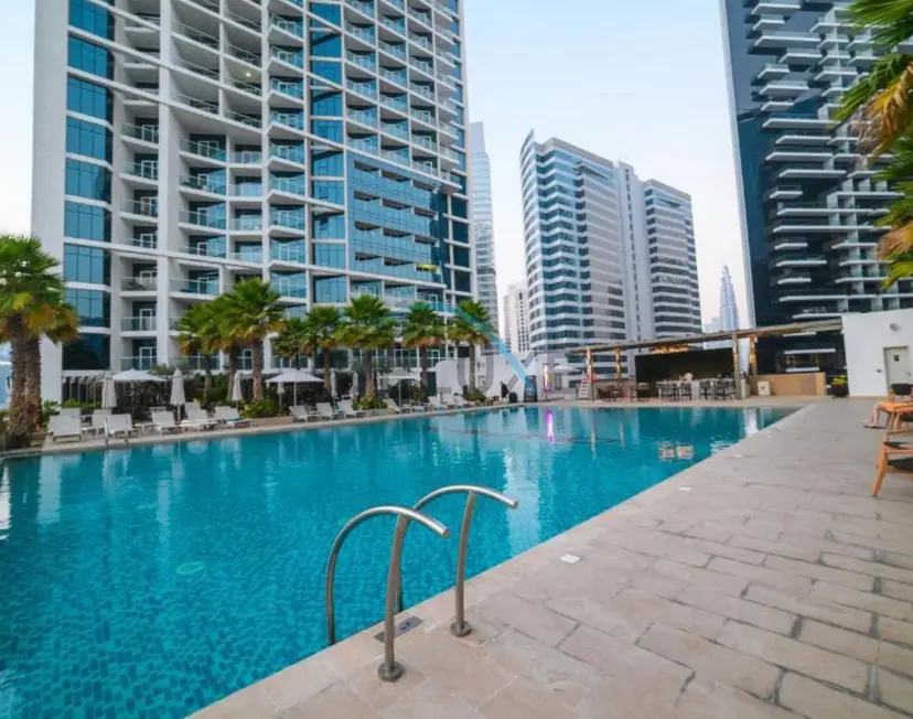 Luxury Studio Apartment in Prive By Damac — Business Bay — photo 31