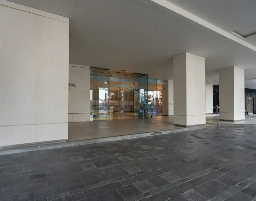 Contemporary 1-Bedroom w/ Partial Canal Views — Business Bay — photo 22