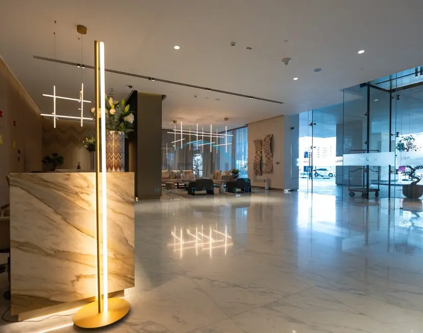 Contemporary 1-Bedroom w/ Partial Canal Views — Business Bay — photo 30