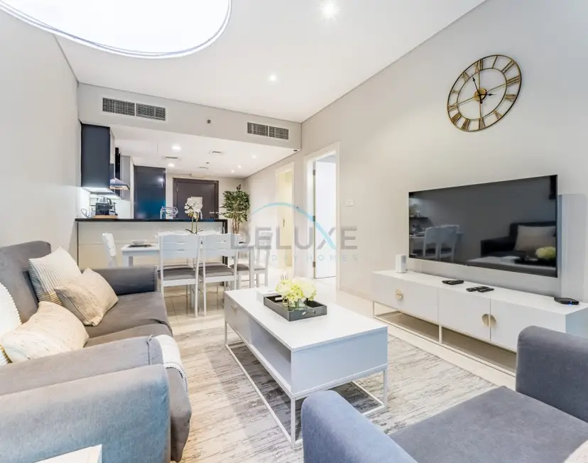 Pool and City View 1-Bedroom Near Dubai Water Canal, The Cosmopolitan — Business Bay — photo 8