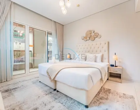 Pool and City View 1-Bedroom Near Dubai Water Canal, The Cosmopolitan — Business Bay — photo 3