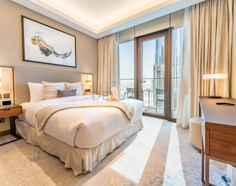 Overlooking Burj Khalifa and Fountain Views from Living to Bedrooms — Downtown Dubai — photo 6