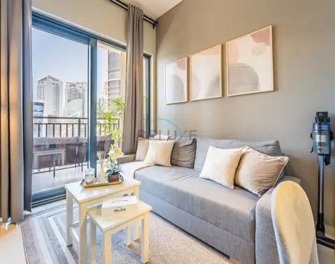 City Views 1-Bedroom with Balcony Near Dubai Water Canal, Zada Tower — Business Bay — photo 2