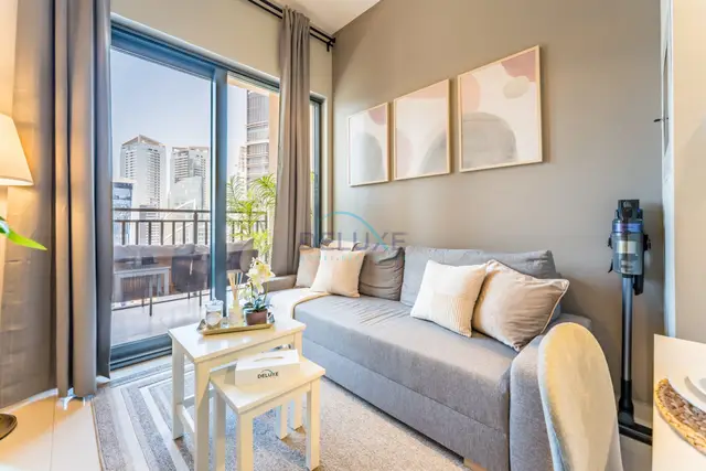 City Views 1-Bedroom with Balcony Near Dubai Water Canal, Zada Tower — Business Bay