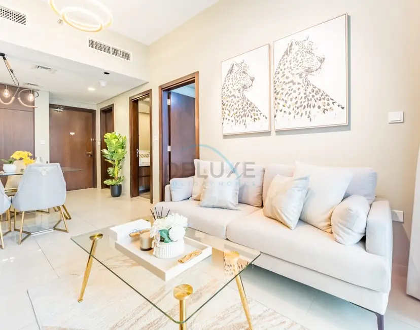 City and Burj Khalifa View 2-Bedroom, Near Dubai Water Canal, Vera Tower — Business Bay — photo 12