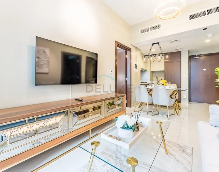 City and Burj Khalifa View 2-Bedroom, Near Dubai Water Canal, Vera Tower — Business Bay — photo 13