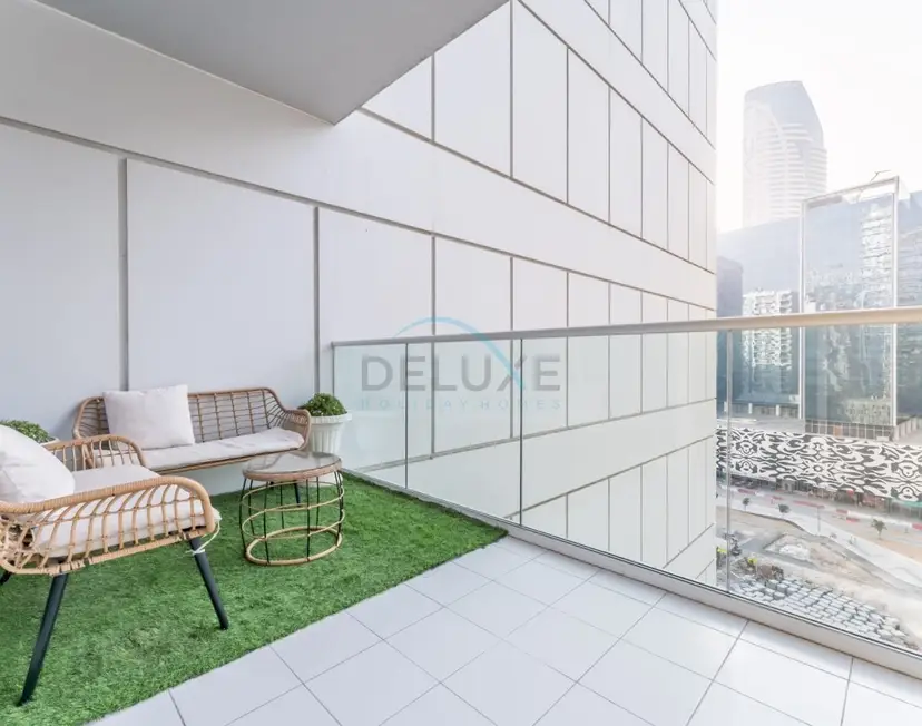 City and Burj Khalifa View 2-Bedroom, Near Dubai Water Canal, Vera Tower — Business Bay — photo 15