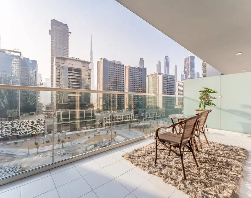 City and Burj Khalifa View 2-Bedroom, Near Dubai Water Canal, Vera Tower — Business Bay — photo 6