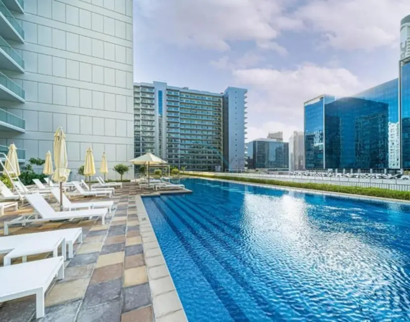 City and Burj Khalifa View 2-Bedroom, Near Dubai Water Canal, Vera Tower — Business Bay — photo 27