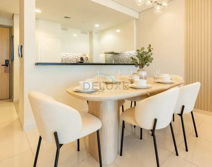 2-Bedroom with Balcony Overlooking City and Burj Khalifa — Business Bay — photo 12