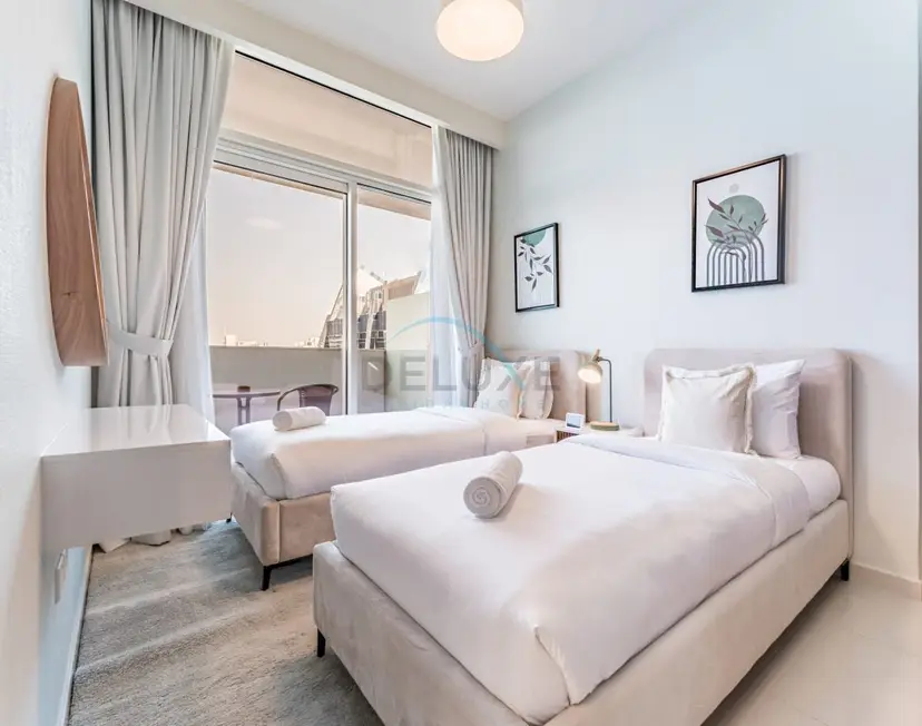 High-Rise 2-Bedroom with Dubai Water Canal View, Quick Access — Business Bay — photo 6