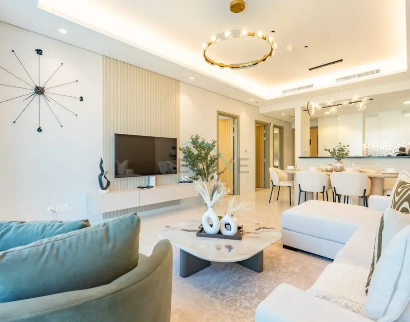 2-Bedroom with Balcony Overlooking City and Burj Khalifa — Business Bay — photo 19