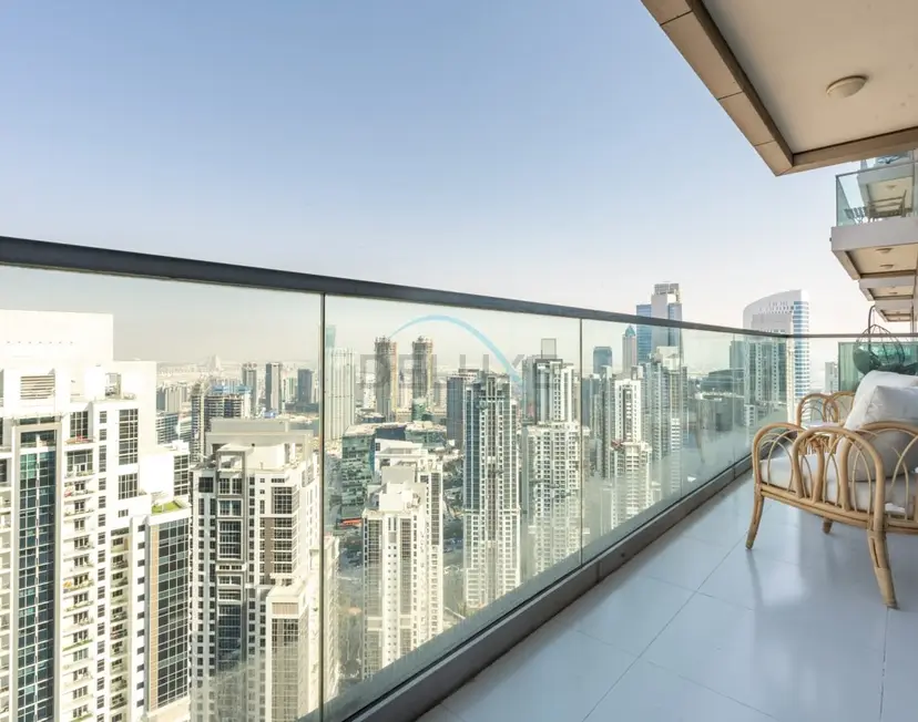 2-Bedroom with Balcony Overlooking City and Burj Khalifa — Business Bay — photo 20