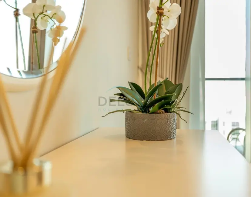 2-Bedroom with Balcony Overlooking City and Burj Khalifa — Business Bay — photo 31