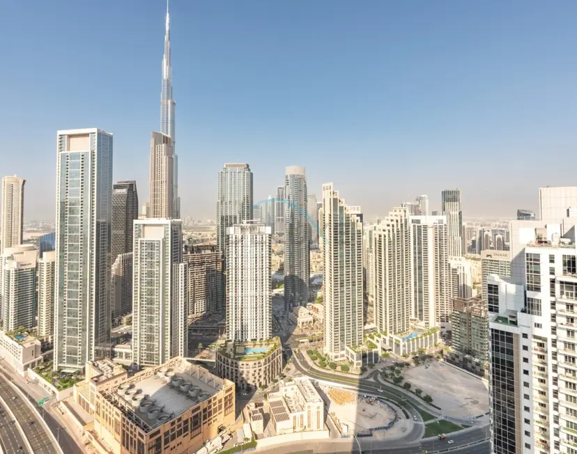 2-Bedroom with Balcony Overlooking City and Burj Khalifa — Business Bay — photo 35