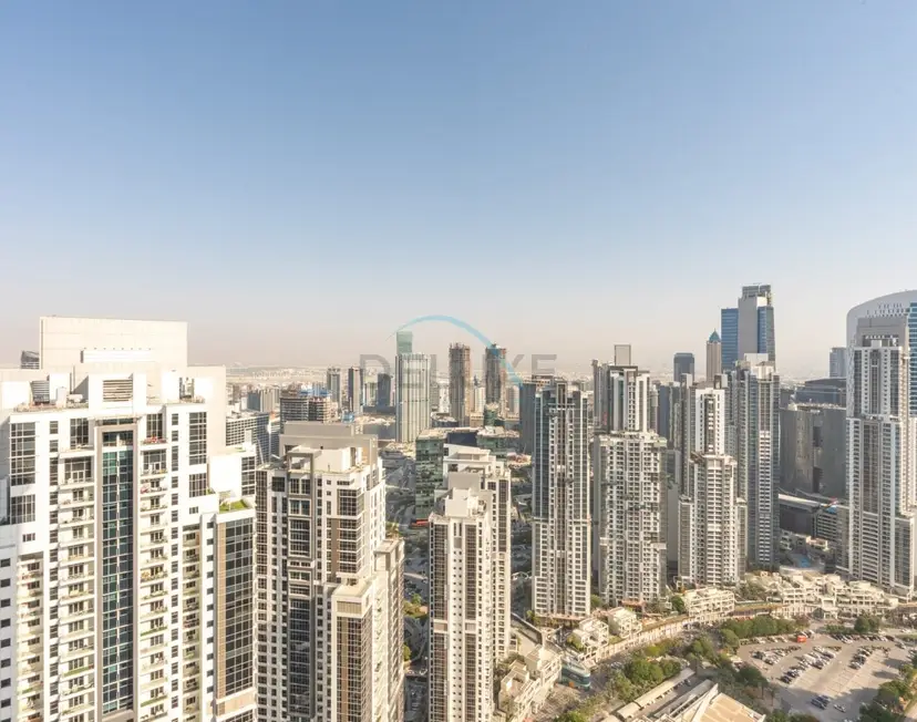 2-Bedroom with Balcony Overlooking City and Burj Khalifa — Business Bay — photo 36